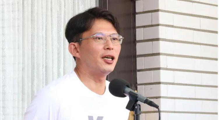 酸台选会沦柯建铭小弟　黄国昌：726出门对赖清德投不信任票
针对台选会今审定首波