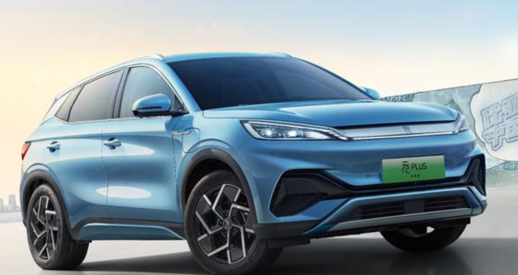 兄弟们，元胖荣耀来了，价格还是比较给力啊
430km 领先型 11.98 万元（