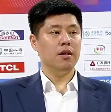 山西男篮主教练潘江谈球队不敌广州，他表示：我们这场在防守和篮板球上做的还可以，尤