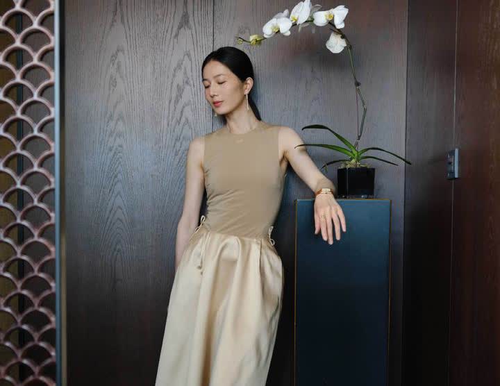 女明星，彭杨的美脚