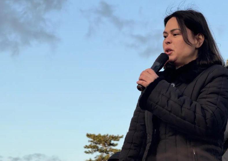 莎拉说，杜特尔特回家的遭遇可能也将和阿基诺二世的命运一样，意思是：回到机场就被小