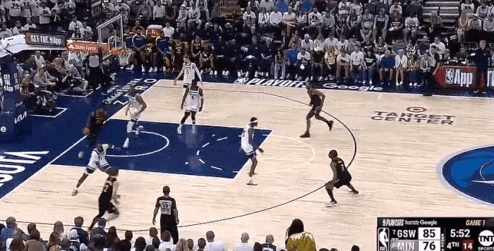 希巴兄弟上线！今天勇士看你俩了！
在今天NBA西部半决赛勇士对阵森林狼的第四节比