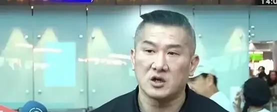 一、馆长直播：厕所门变“破谣锤”，绿营脸都绿了  
二、名嘴反扑：从“上海有门”