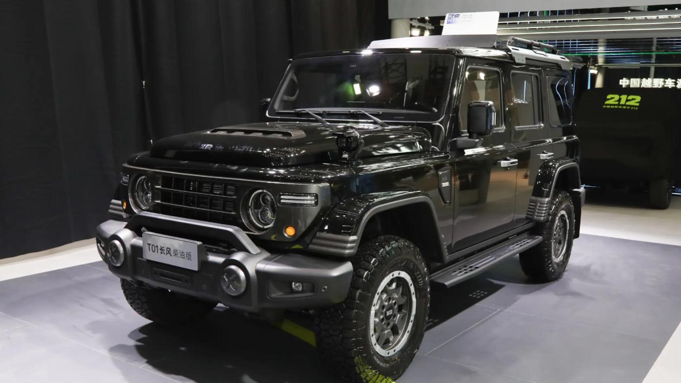 上市19.88万定位如何？2.0T长风版柴油版212 T01，纯粹越野