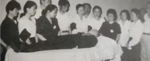 1992年，邓颖超逝世，遗容安详，留影！追忆先辈的光辉历程，传承红色基因，发扬优