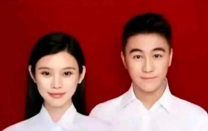 原以为男的是站得高拍的结婚照，哪想到竟是这样！ ​​​