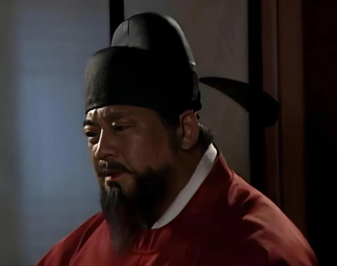 具致宽的父亲具扬官至公州牧使，他本人于1429年考中生员，并在1434年谒见圣文