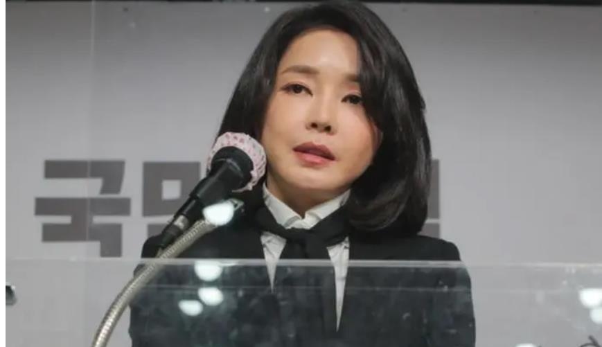 真是痛打落水狗！



韩国新上任总统李在明这次可是彻底“图穷匕首见”了，对前总