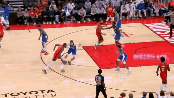 可算进了！杜兰特持球单打，运球到翻身后仰中投命中