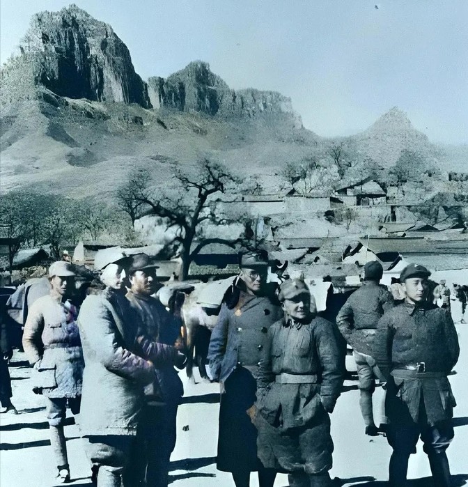 陈赓和粟裕，这两位名字在解放军的历史上绝对是响当当的存在。说起他俩为啥能脱颖而出