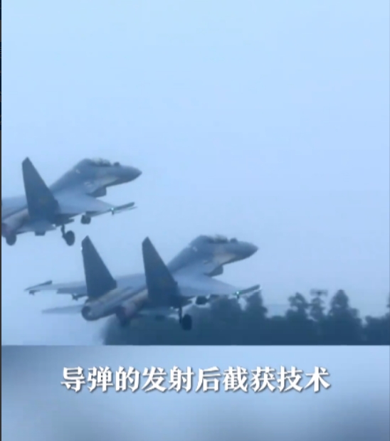 终于明白印度阵风为啥不知道他们被霹雳-15给锁定了，原来咱们在“导弹发射后截获”