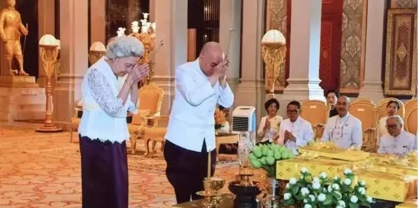 柬埔寨国王西哈莫尼终于打破沉默，向在此次柬泰冲突中牺牲的战士家属捐赠十万美元。 