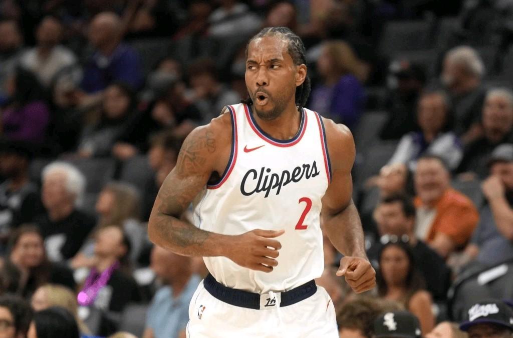 伦纳德混臭了
伦纳德混臭了自己，不仅仅在NBA联盟，甚至在国家队。
这个夏天，伦