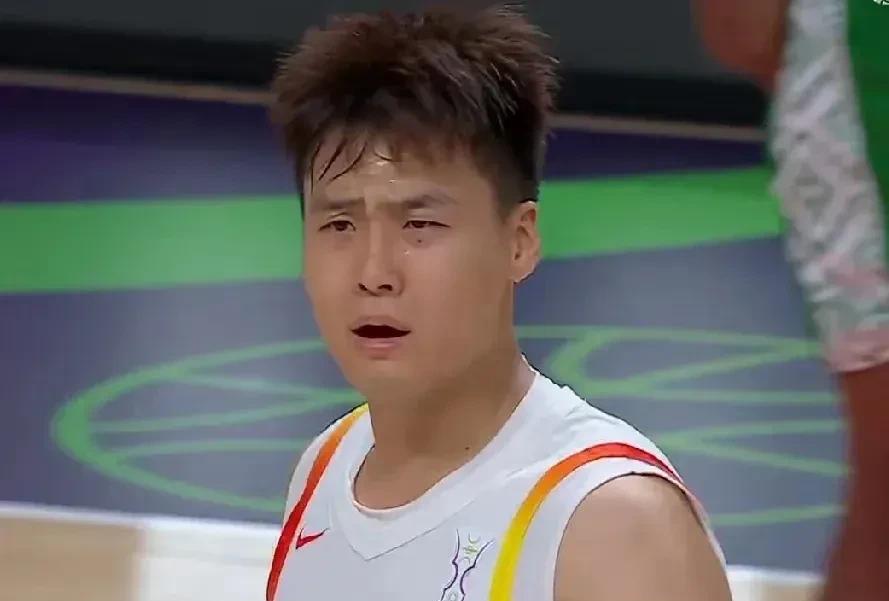 从男篮这次亚洲杯小组赛看，队长赵睿，后卫线他实力能排第几？
准确的说，赵睿虽然实