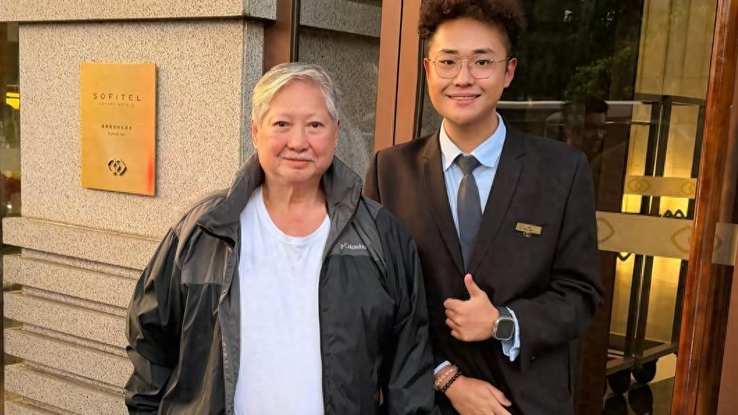 中国香港男演员洪金宝现身云南被偶遇