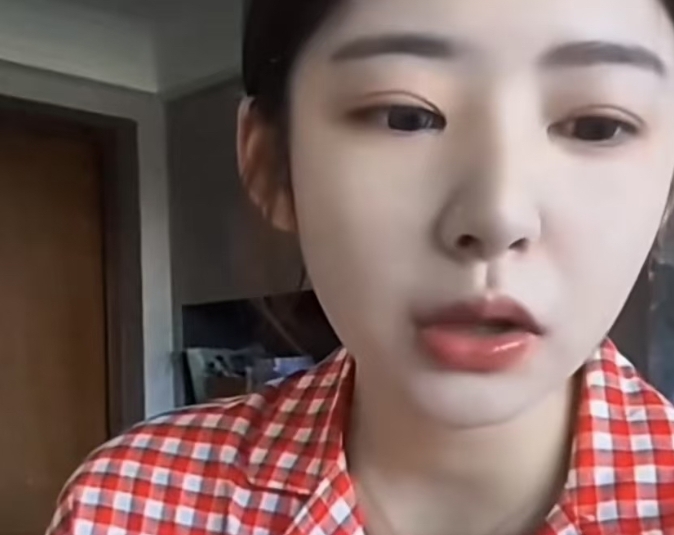 黄一鸣直播被问王思聪是否来看过闪闪，回应引热议