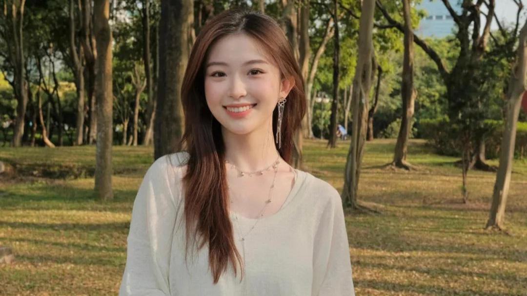 甜妹少女森林公园半身裙拍照，9个动作温柔漂亮，气质优雅有氛围感