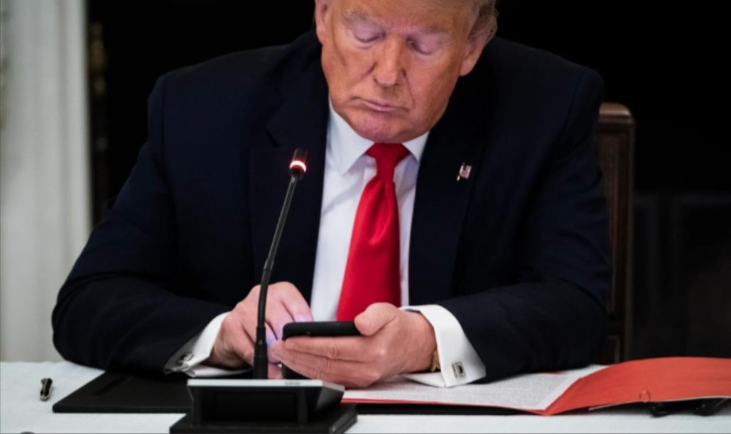 既不取消关税，还想给中国打电话，特朗普做什么春秋大梦呢？
 
美国人的奇葩脑回路