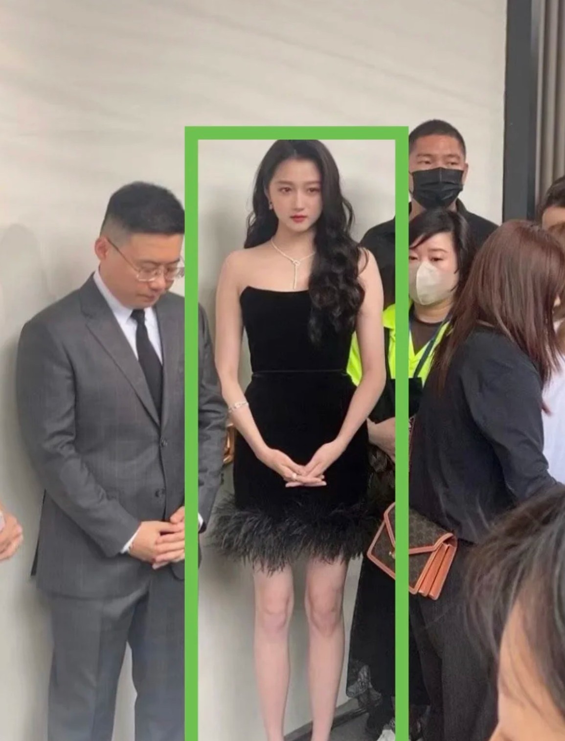 路人视角的关晓彤竟然是这个样子的！！！