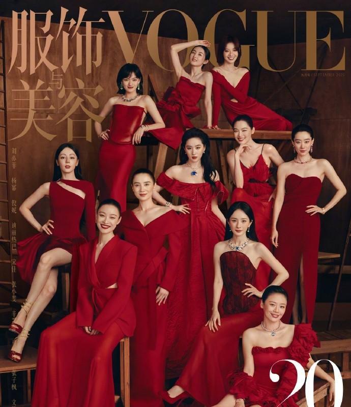 杨幂今年难道白干了么？
明明今年手握三大爆剧角色，《酱园弄》的王许梅，《长安的荔