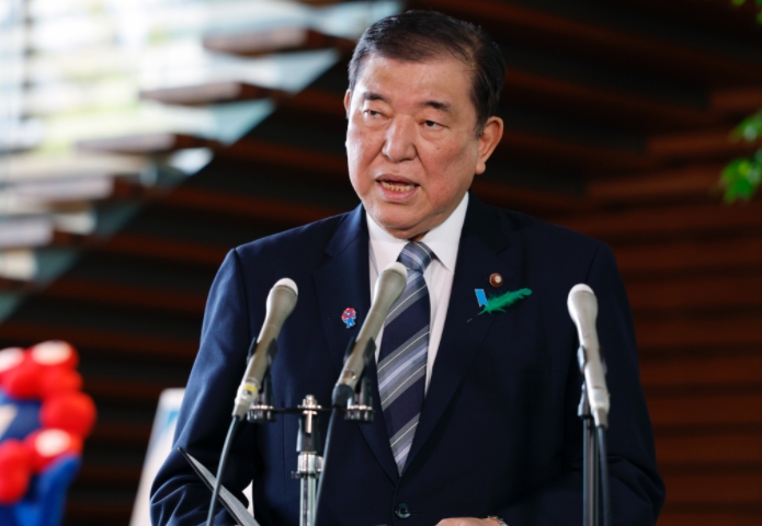 美国过于着急了，重要人物亲自上场，可惜没有达成协议。日本是第一跟美国去协议的国家