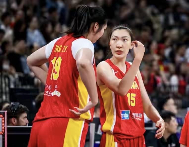 中国女篮101-66大胜韩国女篮获得第三名，本场表现最好的3位中国女球员。
1、