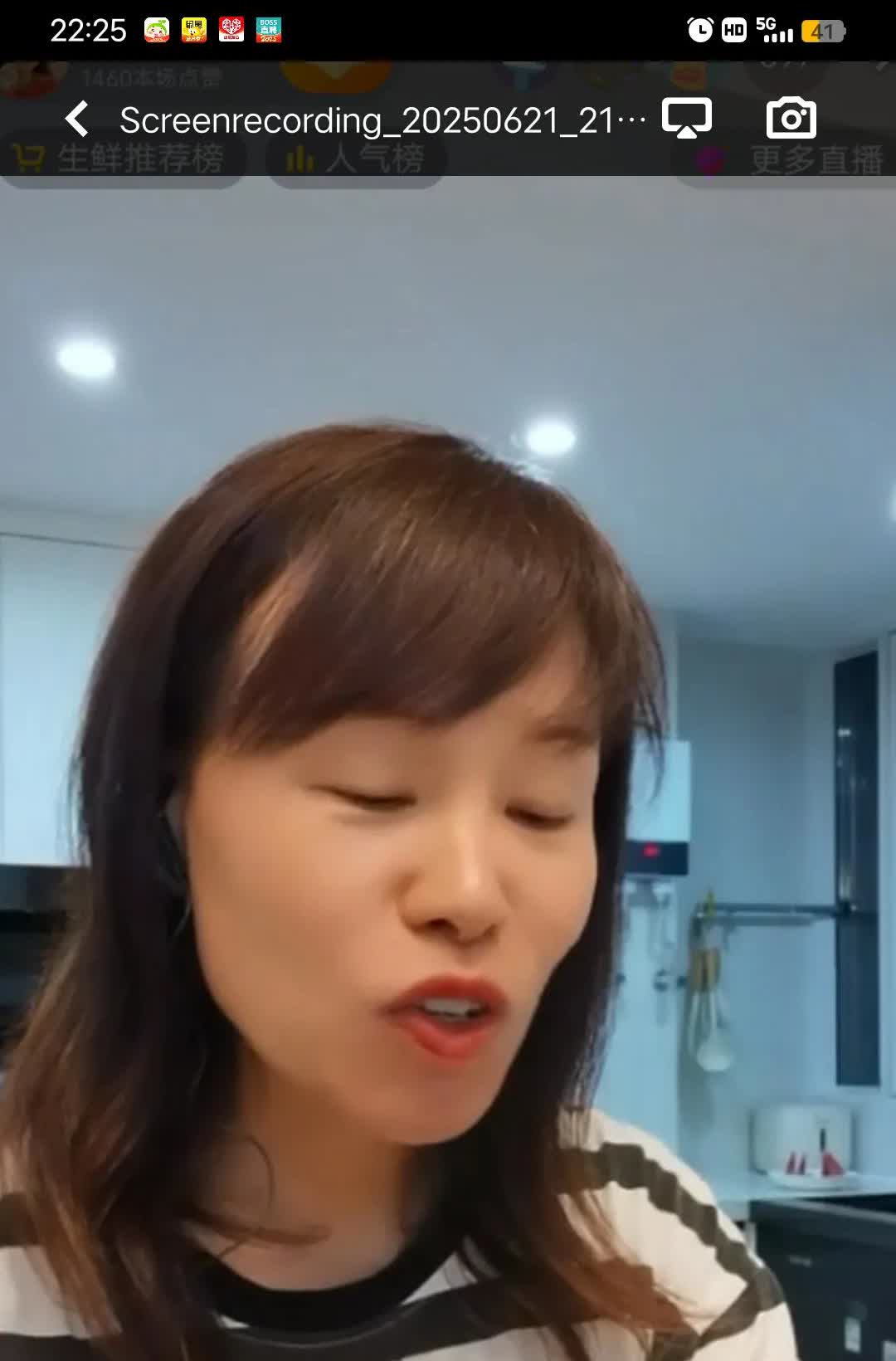 李心暖：天天拿自己的小孩和别的小孩比，去反省自己这里做的不够好，完全没必要，只会