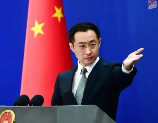 白宫：会收到大阅兵邀请

美媒热炒特朗普总统会不会出现在北京大阅兵现场，最新消息