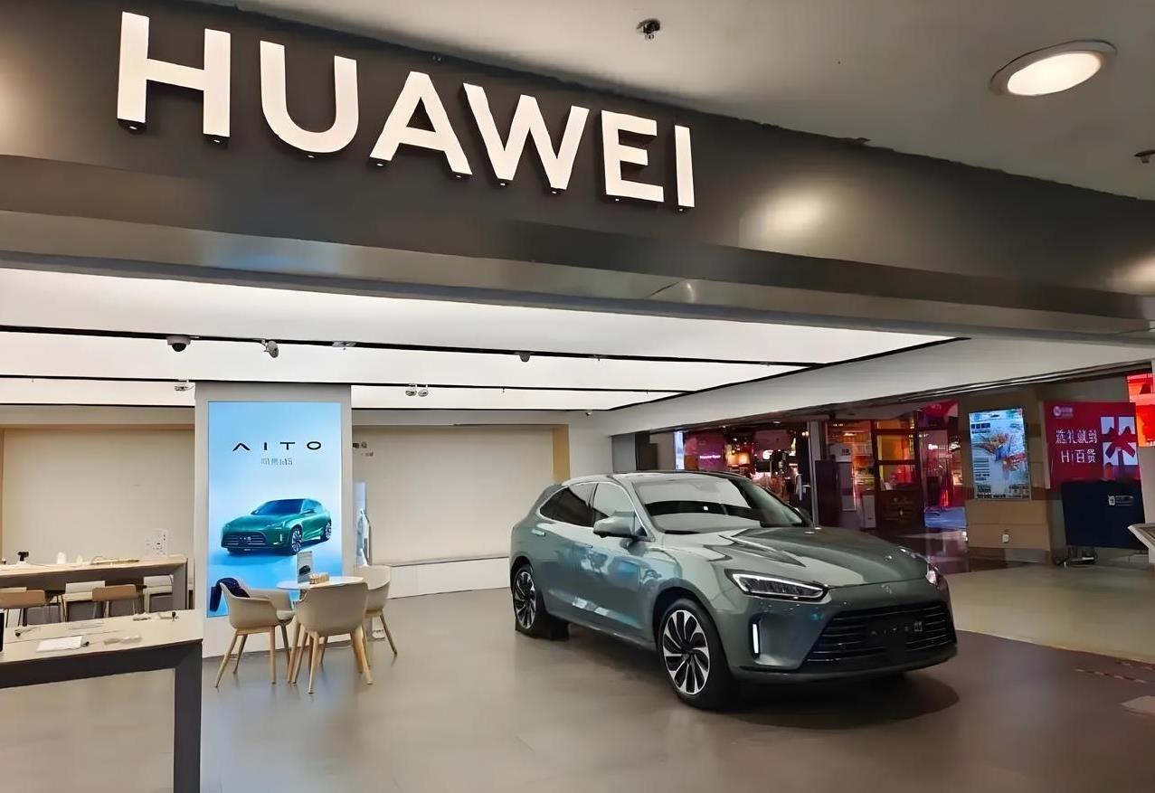 停用外国芯片？国产汽车“挑战”来了……最尴尬的，会不会是小米汽车？
毕竟，不仅塞