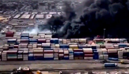 伊朗港口大爆炸多名中国人受伤；有一件事颇为蹊跷  

26日的伊朗港口大爆炸，情