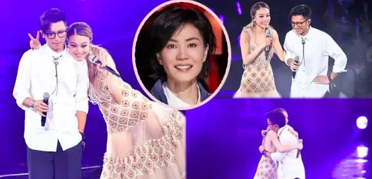 容祖儿调侃谢霆锋“你前妻唱歌不好听”，谢霆锋的反应着实意外。他没有尴尬回避，也没