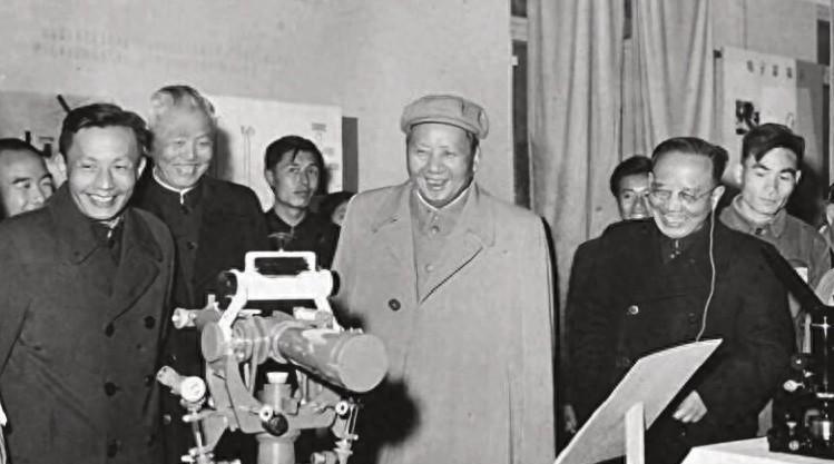 最后一位中顾委常委101岁逝世，两次冒犯毛主席，留下终生憾事。



1914年