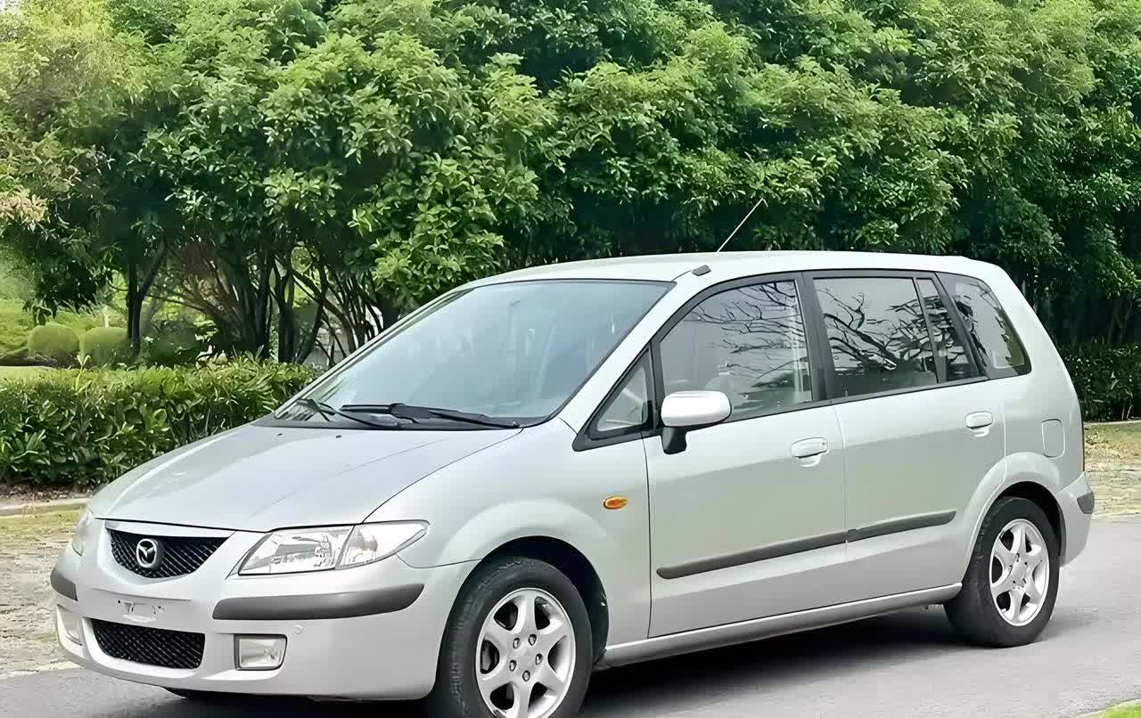 新千年最早的家用MPV
海南马自达有两款最经典畅销的车型，一个是323，一个是