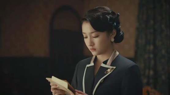 《梅花红桃》：寒露聪明反被聪明误