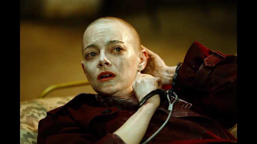 石头姐是外星人？2025最新科幻片《拯救地球》