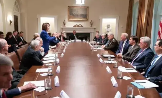 美国又对中国增加10%的关税，这次更像是试探而不是叫价，它想知道中国的态度和底线