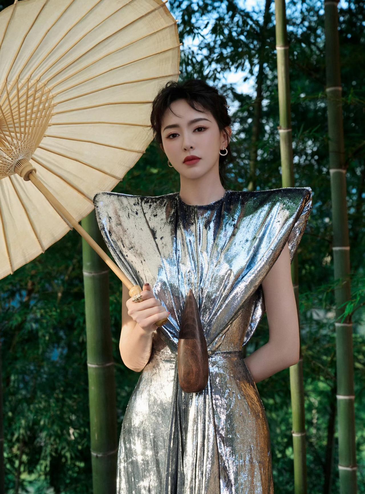 唐嫣是抹明亮的油彩