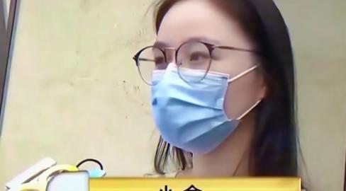 你们四个人，玩了我一晚上，就给500？”浙江一女子和朋友共4人，凌晨到KTV唱歌