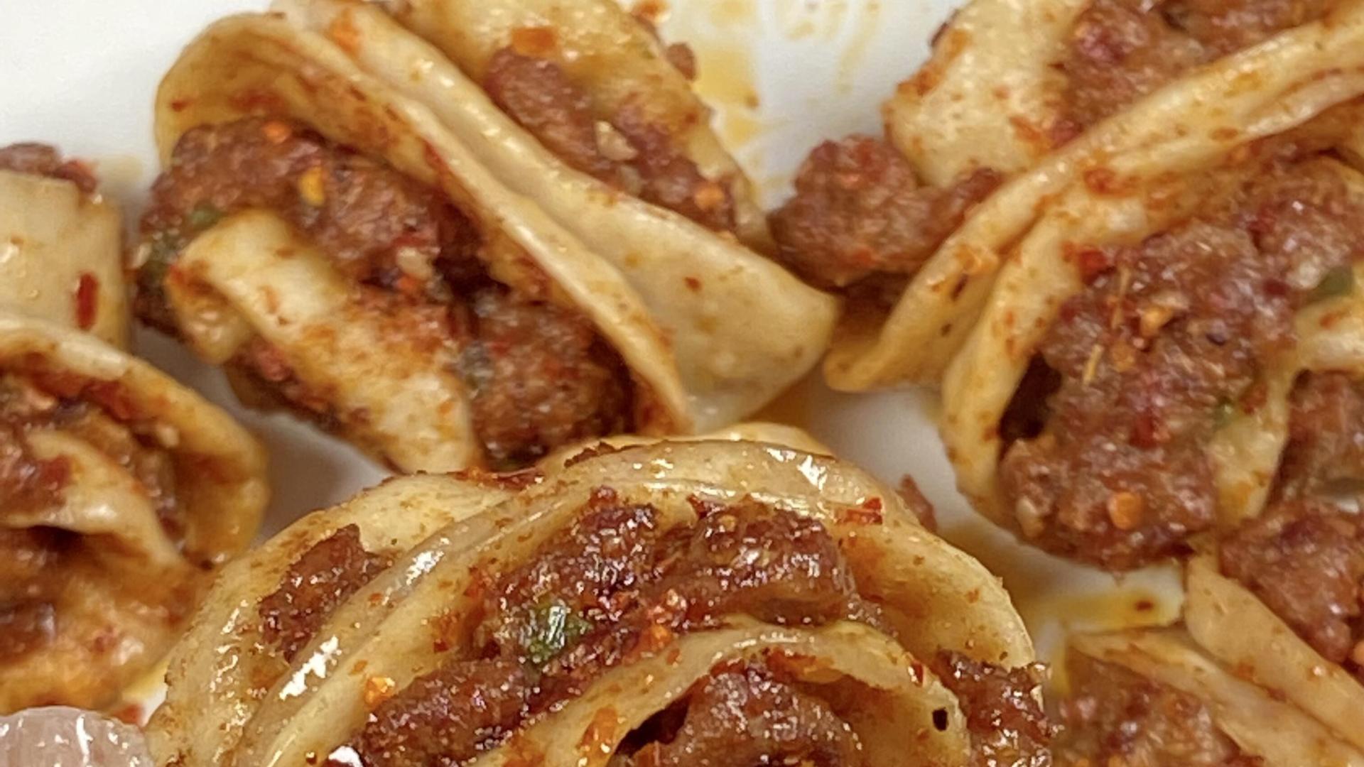 卷一卷，蒸一蒸！肉沫花卷的保姆级教程，新手零失败，馋哭隔壁小孩。