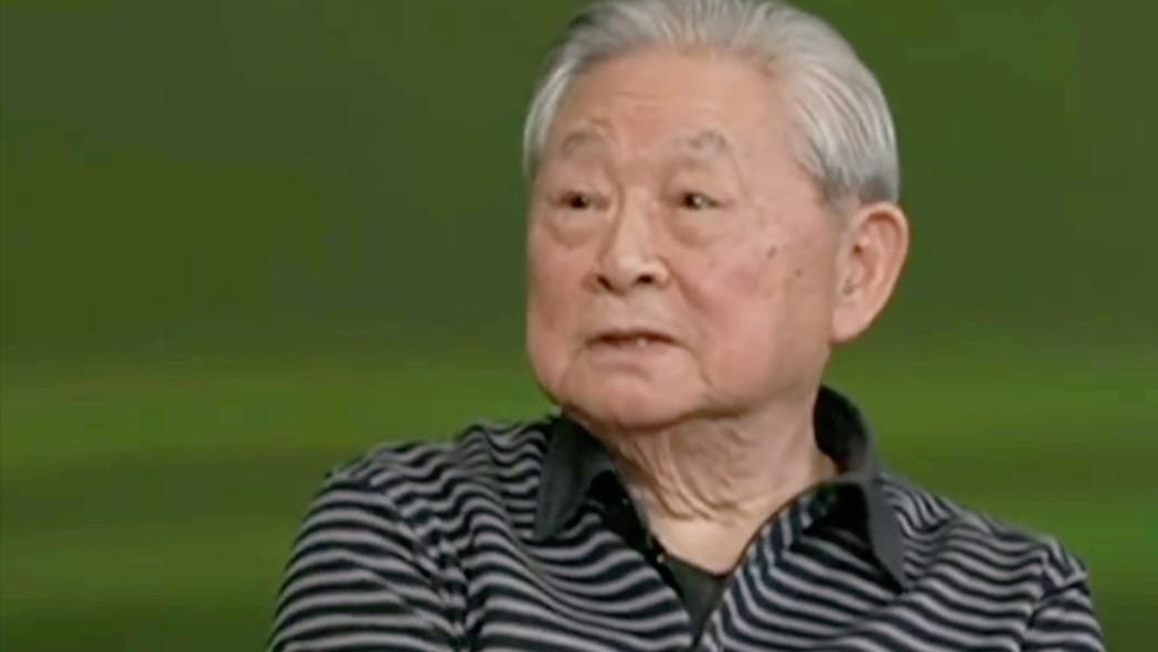 87岁前国乒主帅点评WTT改革，徐寅生道出樊振东、陈梦苦衷