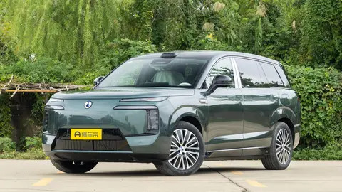 BBA车主都跑去排队试驾，腾势N8L到底有什么魔力？