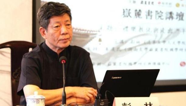 别光盯着钱，
心灵富才是真富
物质发展确实跑得太快，
灵魂有点跟不上了。
满街都