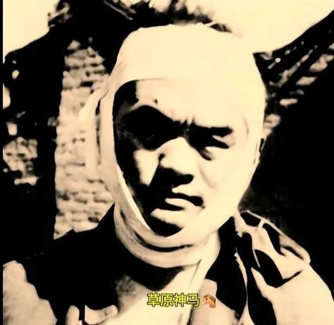 你相信世界上真有这么神似的人吗
下面这个人对很多人来讲一定很陌生
康泽，四川人，