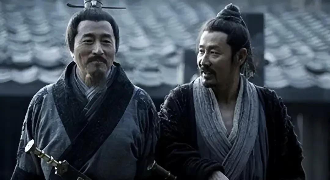 刘邦坐稳天下后，对张良说：子房，你功劳最大，朕封你为三万户侯，地方随你挑。
张良