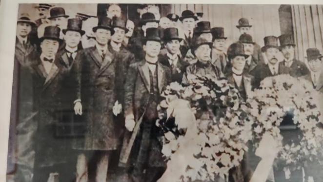 医脉潮源雷允上  青囊薪火三世纪——雷允上九世孙雷家荃续写的国药传奇