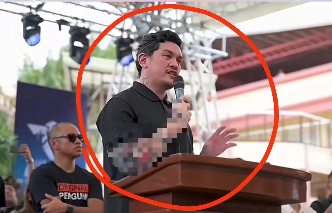 杜特尔特之子喊话马科斯





菲律宾政坛这是要变天了吗？杜特尔特二公子塞巴斯