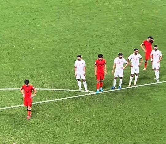 6月14日，前国足球员在直播中称：“中超球员的薪水已经是日韩球员的三分之一，不能