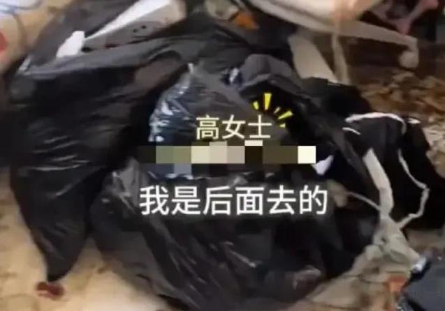 浙江，出门光鲜亮丽的时尚美女，夜晚回家却跟垃圾相伴。如此场景，实难想象。女孩退租