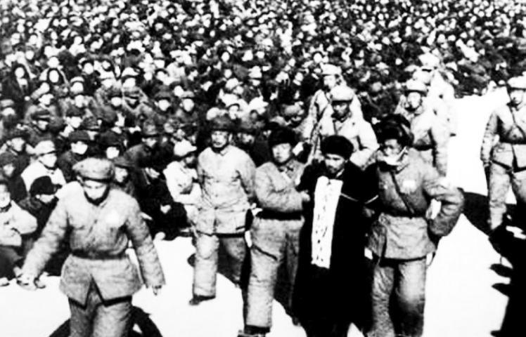 毛主席亲自下令枪毙的刘青山，其子不敢报考清华，最后去了哪里
“1965年6月，真