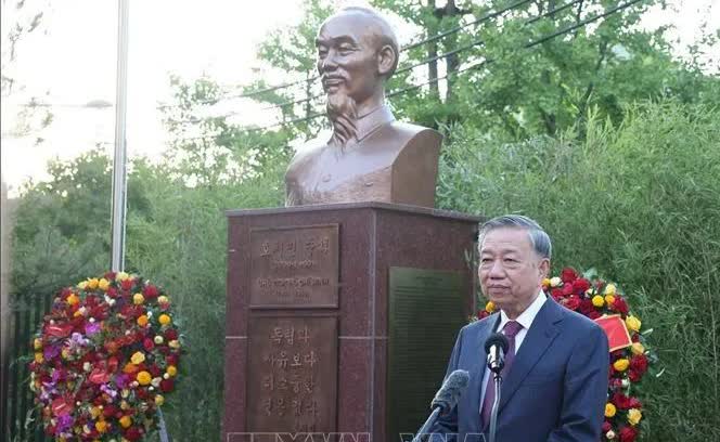 非常罕见！苏林提及胡志明“与世界五大洲列强比肩而立”的愿望。苏林在越南驻韩国大使